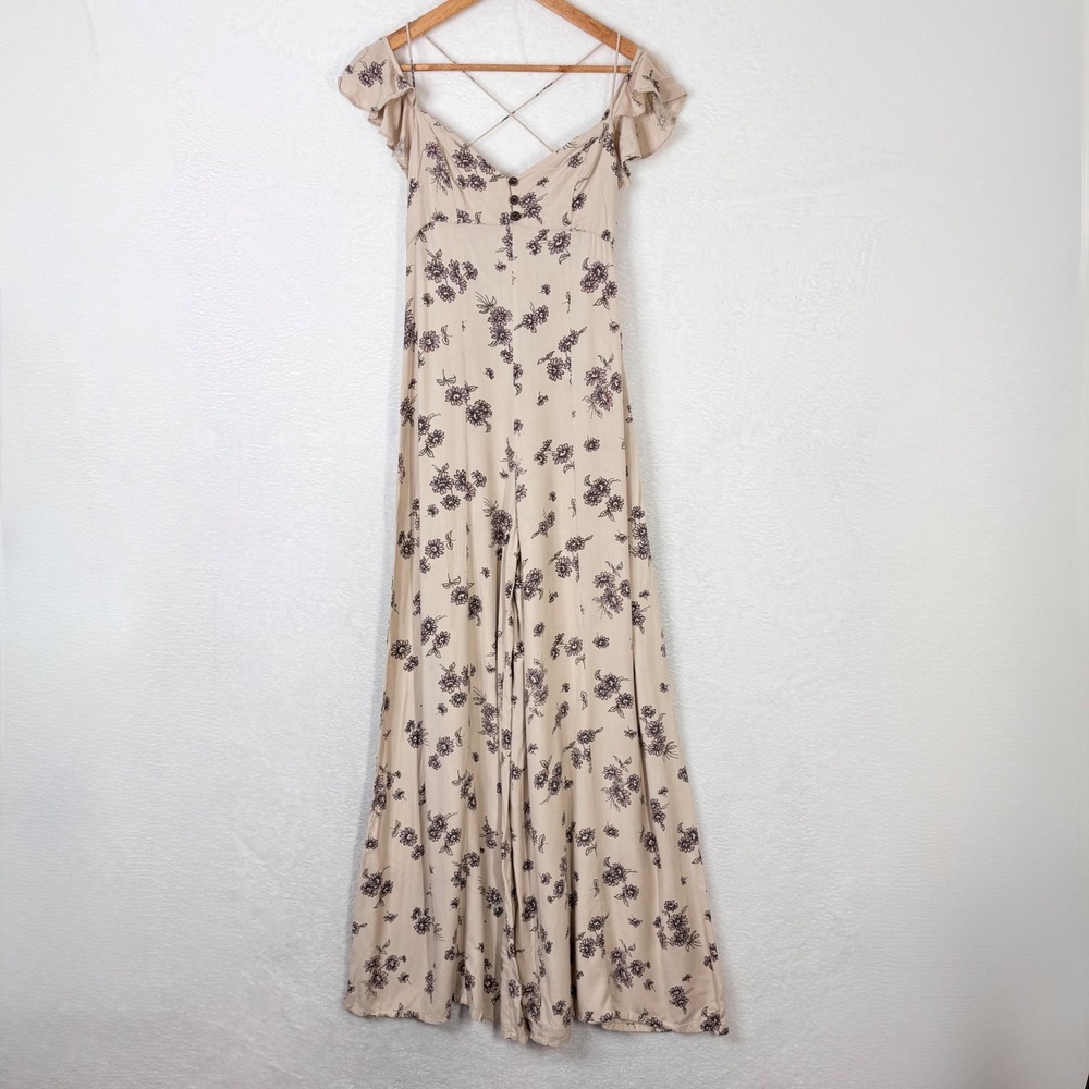 Kimchi Blue Floral Wide Leg Jumpsuit Beige Purple Ruffle Cap Sleeve Size 2